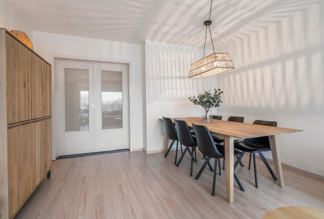Appartement Trendy&zonnig Vlak Bij Zee Mét Parking Oostende
