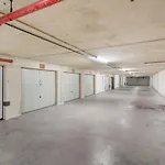 Trendy&zonnig appartement vlak bij zee mét parking